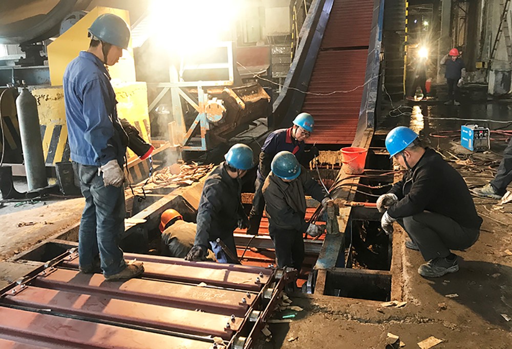 1550629055384638.jpg 1大洋紙業(yè)春節(jié)奮戰(zhàn)檢修.JPG