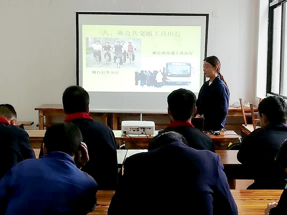 1554602034328628.jpg 03.jpg