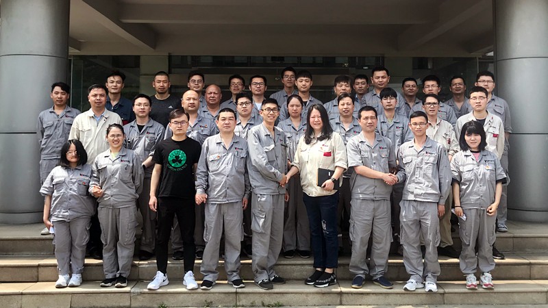 1590471628843422.jpg 1合影.jpg